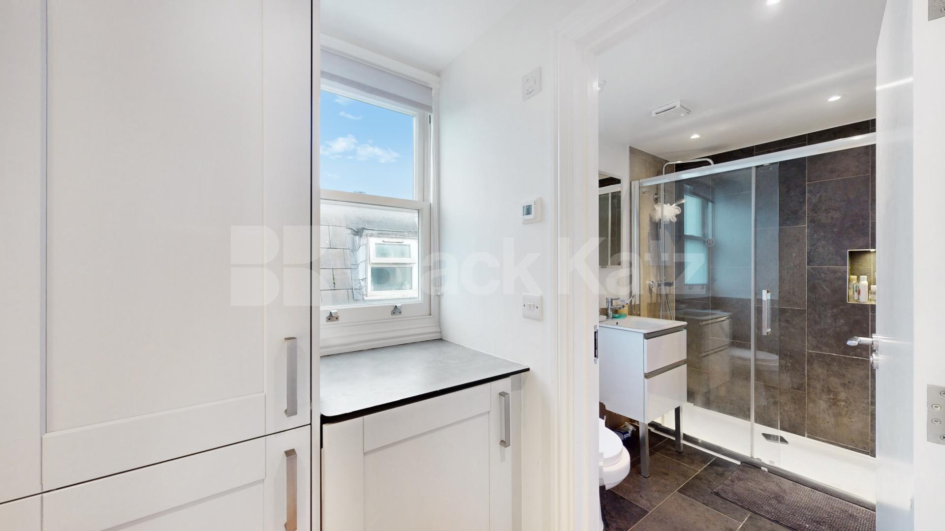 Top Floor One Bedroom Flat with Open Plan Living on Stroud Green Road Stroud Green Road, Finsbury Park